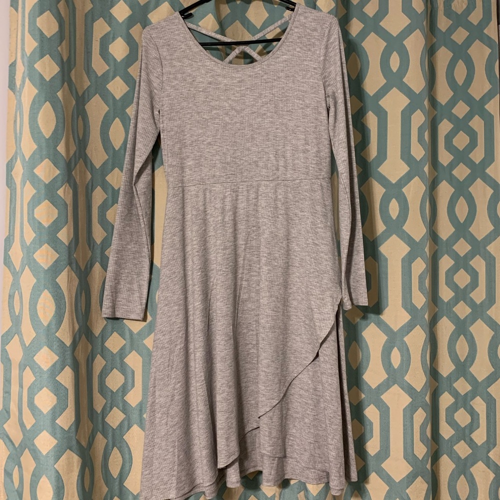 grey flowy dress